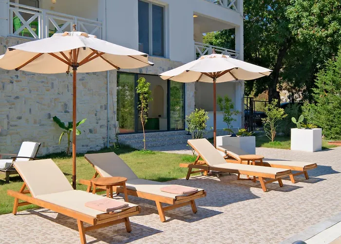 Tuetsue Hotel Eskiomerler