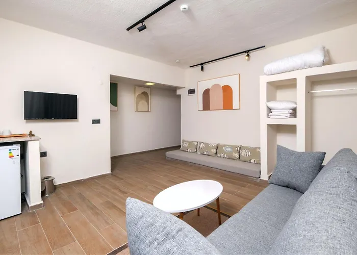 Tuetsue Hotel Eskiomerler